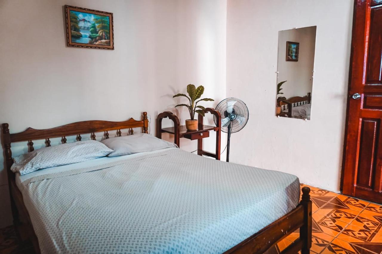 Hostal Los Chamos San Juan del Sur Exterior foto